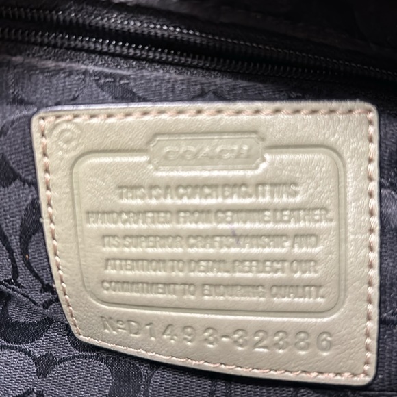 RARE Coach Preloved Bleeker Leather Mini Duffle in Olive Green. Great condition! - Picture 9 of 9